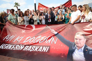 Muhittin Böcek’e doğum günü kutlaması