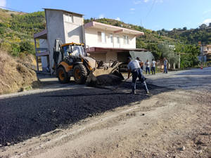 Büyükşehir’den Alanya’nın kırsal yollarına bakım ve onarım