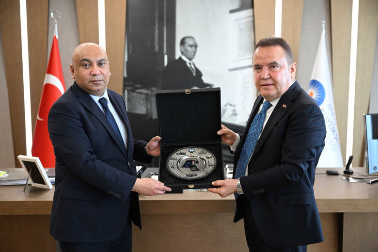 Visit to Mayor Böcek from Consul General of Kuwait in Istanbul