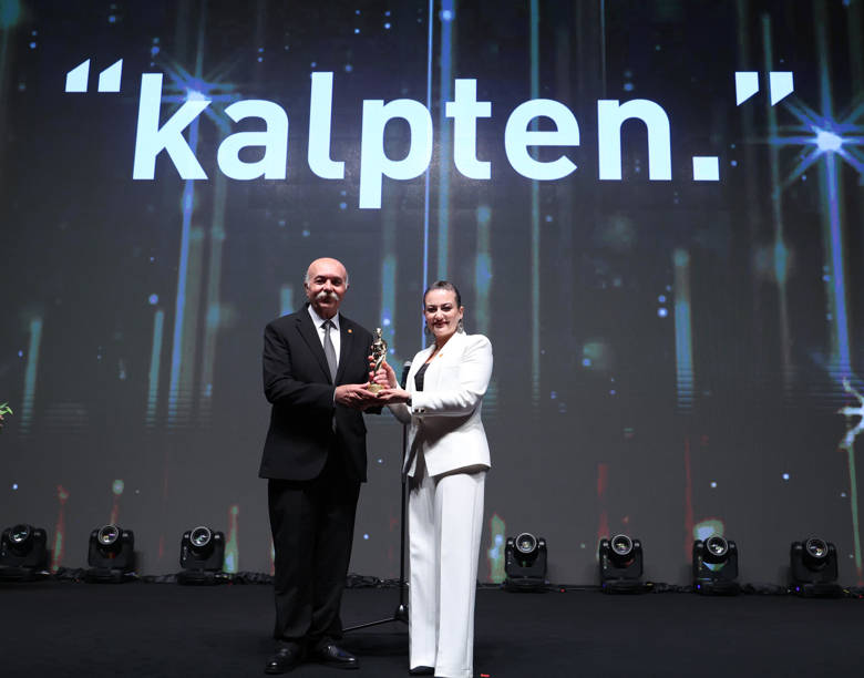 62. Uluslararası Antalya Altın Portakal Film Festivali,  sinemanın en ‘Kalpten’ haliyle sinemaseverlere ‘Merhaba’ dedi